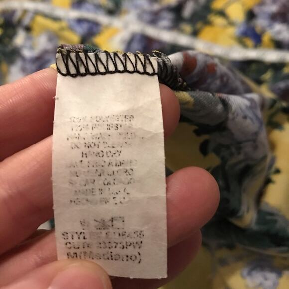 B_envied floral shift dress size medium - Picture 6 of 6